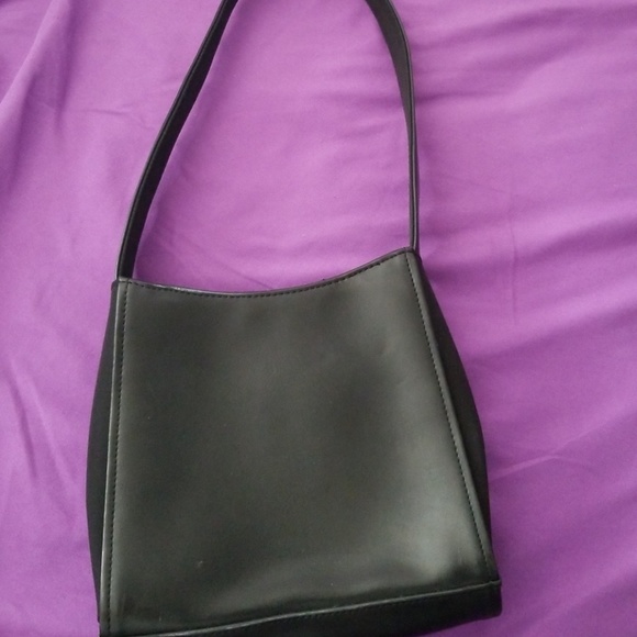 Nine West Handbag - Picture 2 of 6